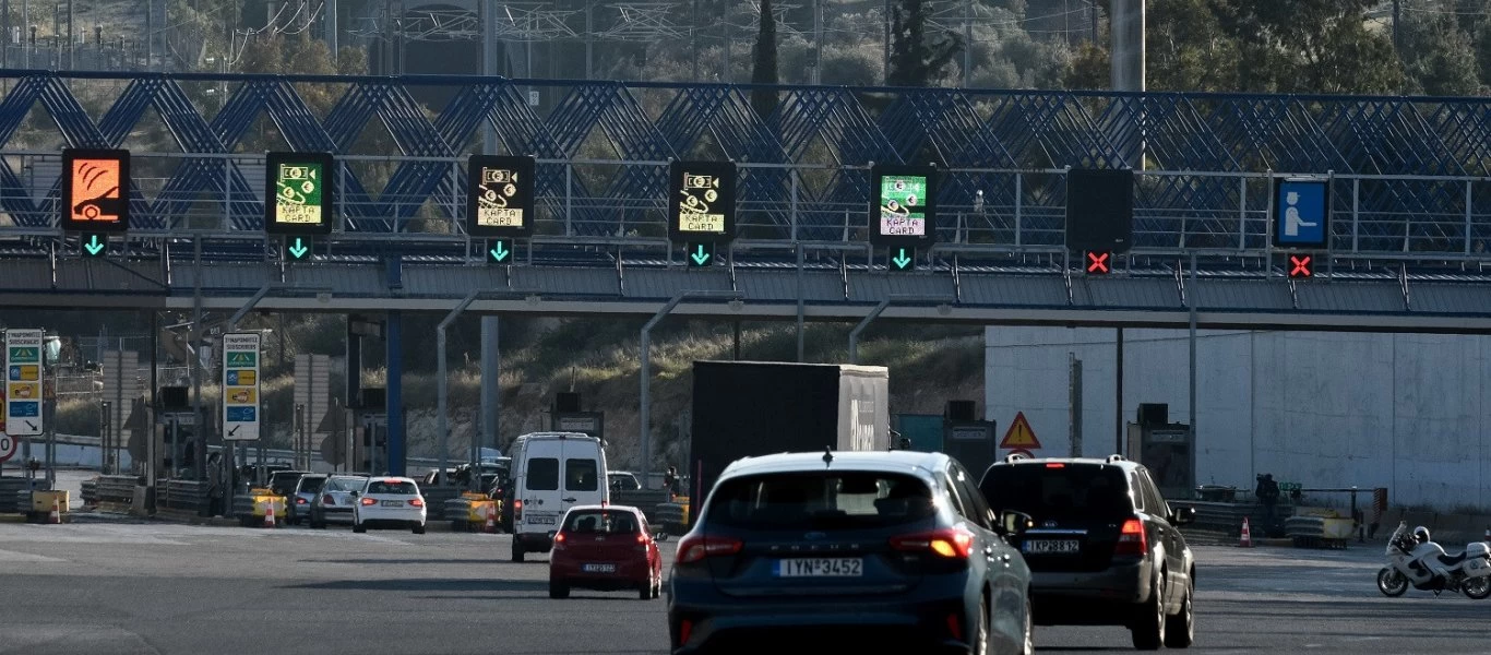 Τα σενάρια απαγόρευσης των μετακινήσεων μεταξύ νομών και πόλεων